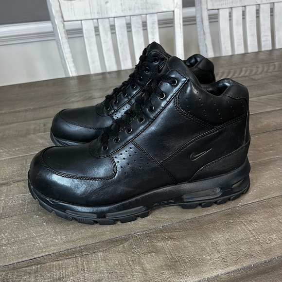 nike boots 11.5